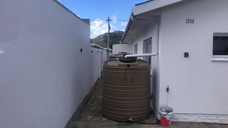 To Let 3 Bedroom Property for Rent in Fish Hoek Western Cape